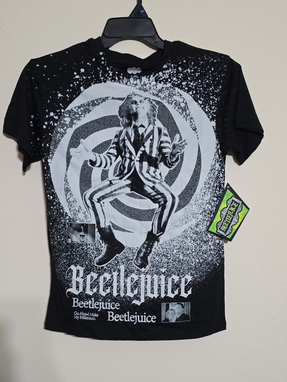 NWT Mens Beetlejuice Graphic Tee Multiple Sizes Available